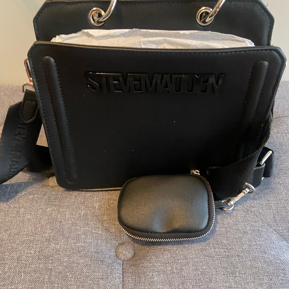 Steve Madden Black Women’s Messenger Bag with Pouch